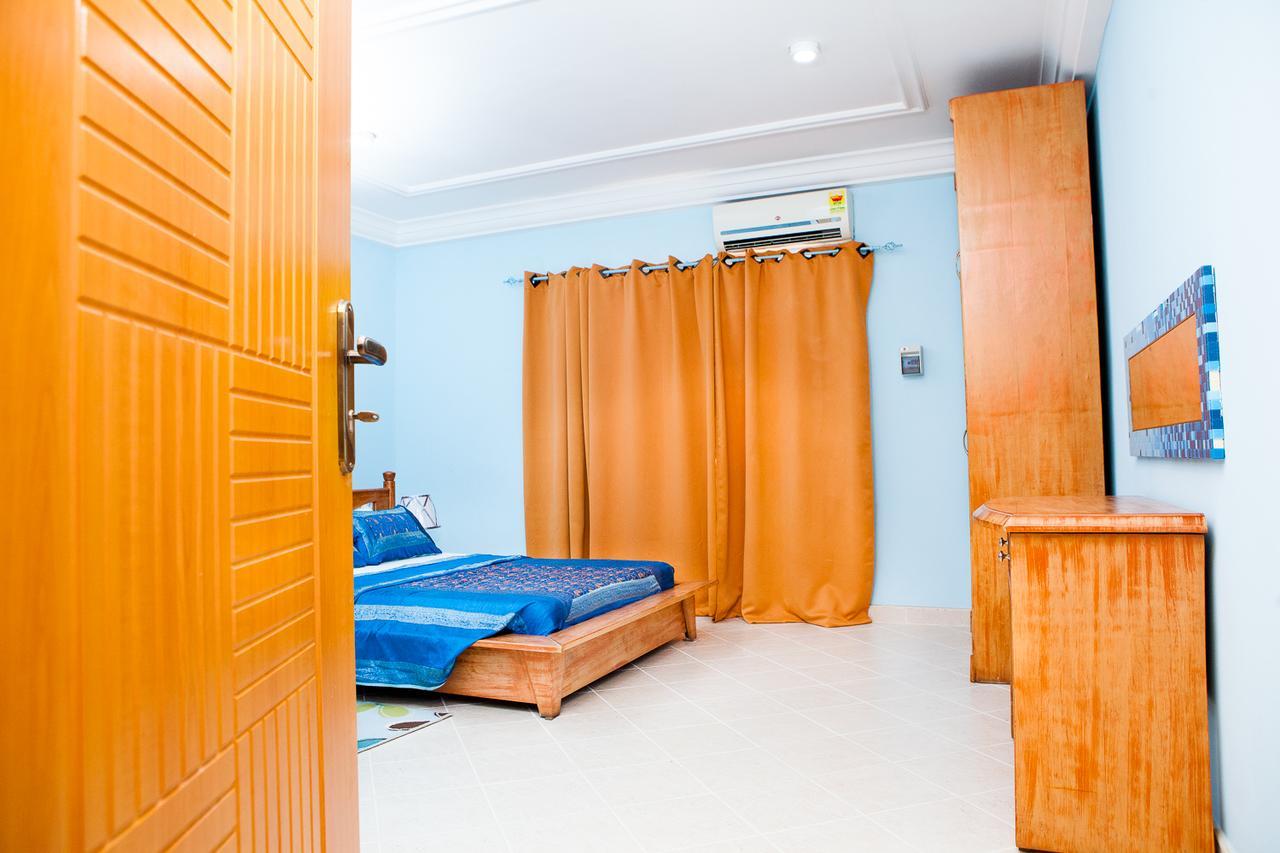 Maxwell Court Apartments Accra Exterior photo