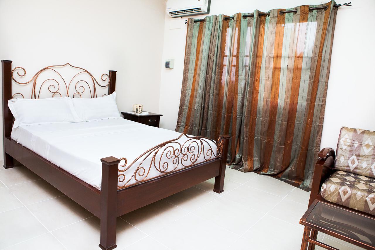 Maxwell Court Apartments Accra Exterior photo