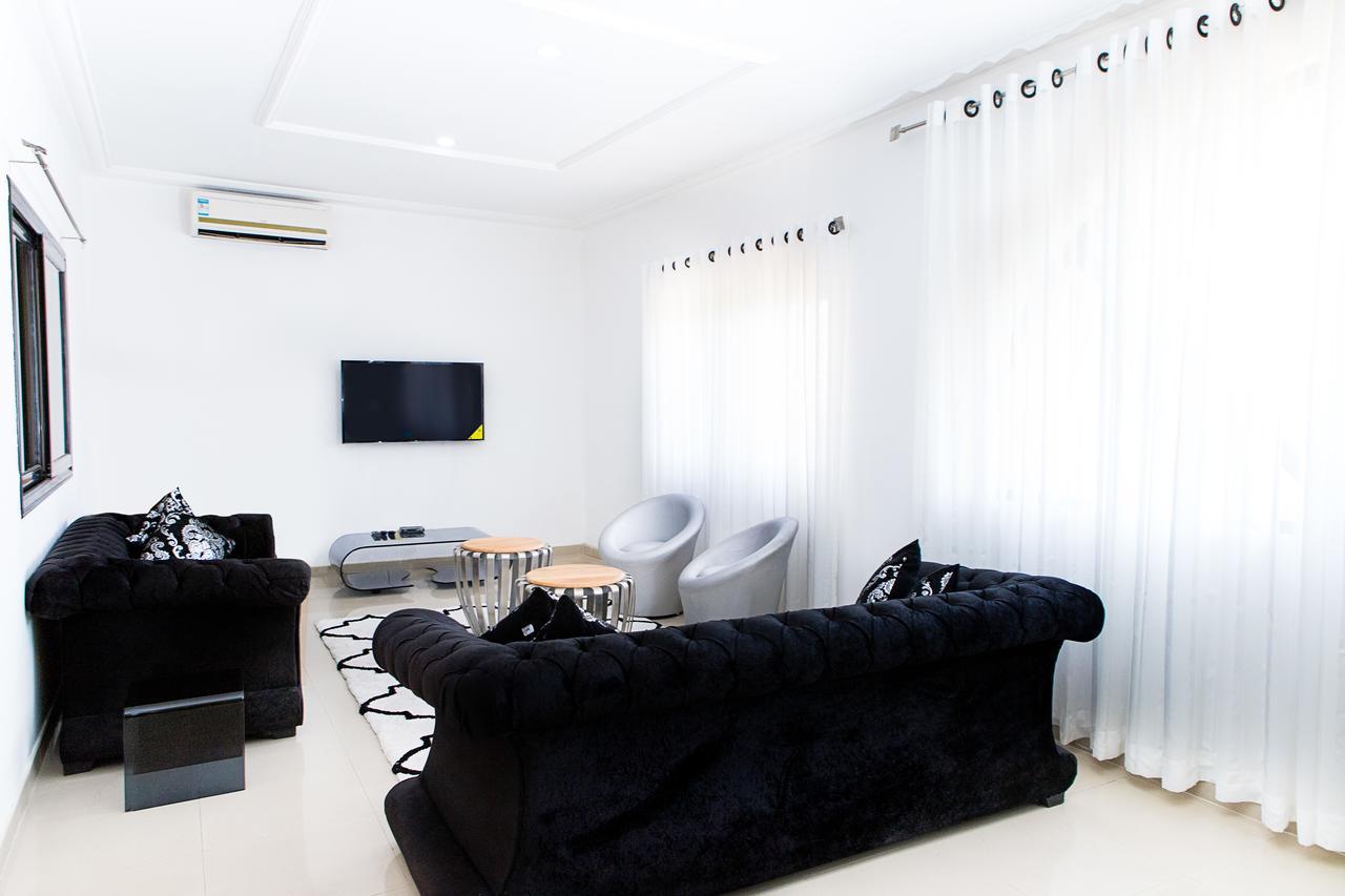Maxwell Court Apartments Accra Exterior photo