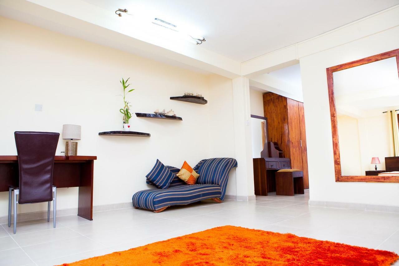 Maxwell Court Apartments Accra Exterior photo